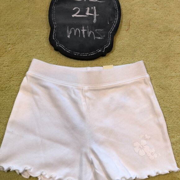 The Children's Place White Kids Shorts - Picture 4 of 5